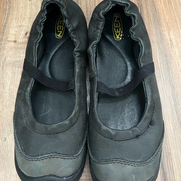 Women’s Keen Slip-On Shoes - Picture 3 of 9